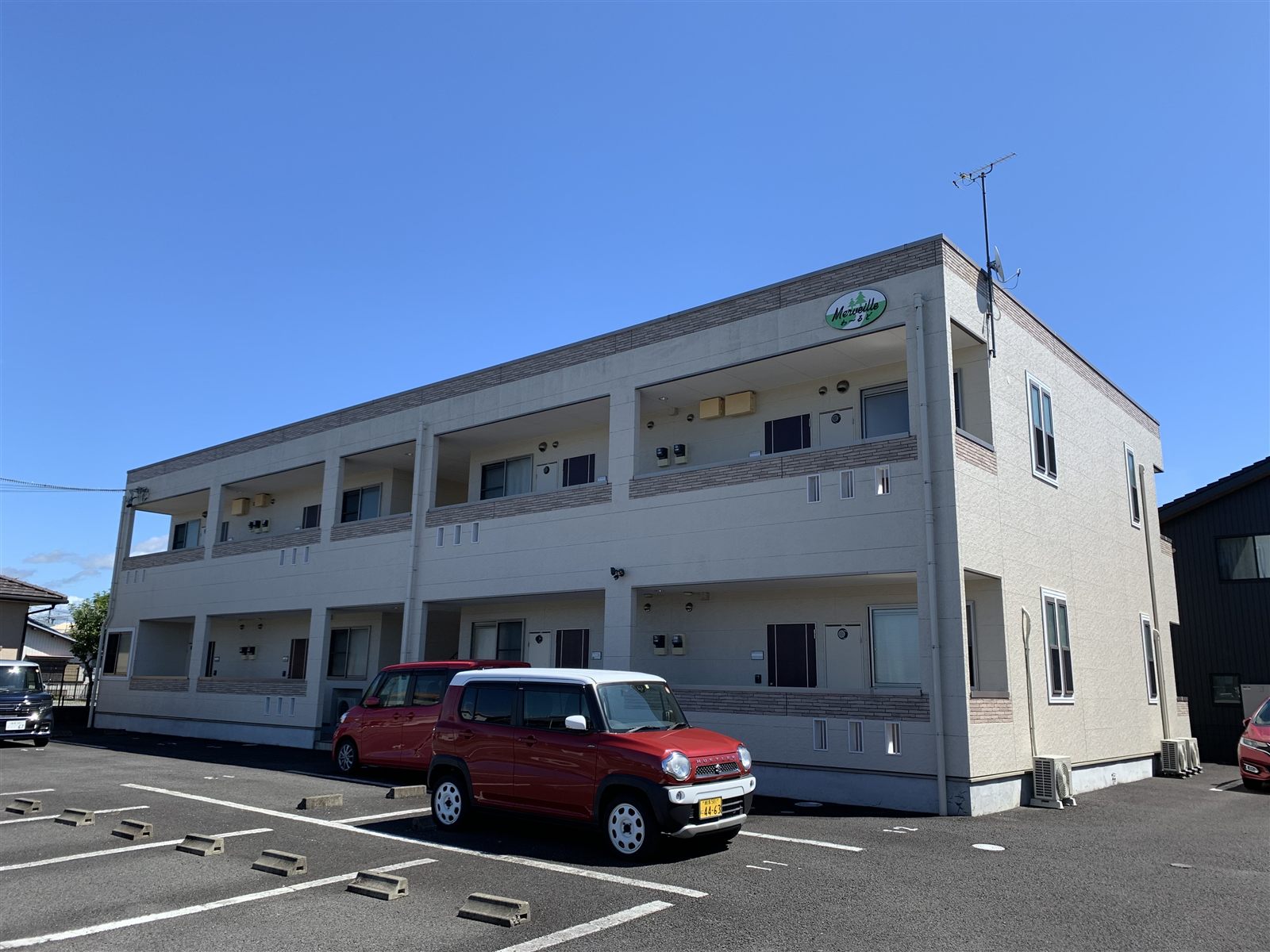 メルベーユわーるど 外観（岐阜県美濃加茂市）